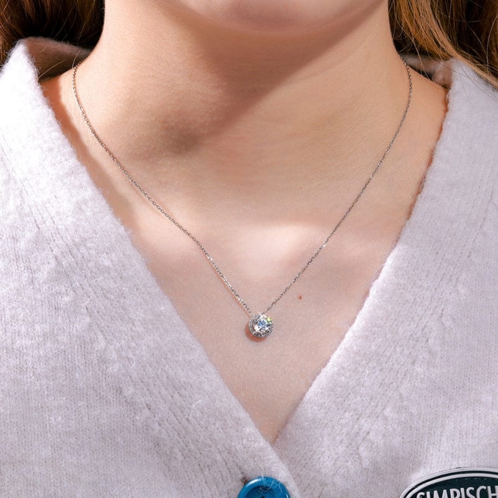 VIDA 925 Sterling Silver Necklace -1ct VVS Moissanite Diamond Solitaire Pendant